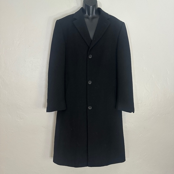 Izod Wool Blend Trench Coat 42R Gently worn 50% wool / 50% polyester 3 button